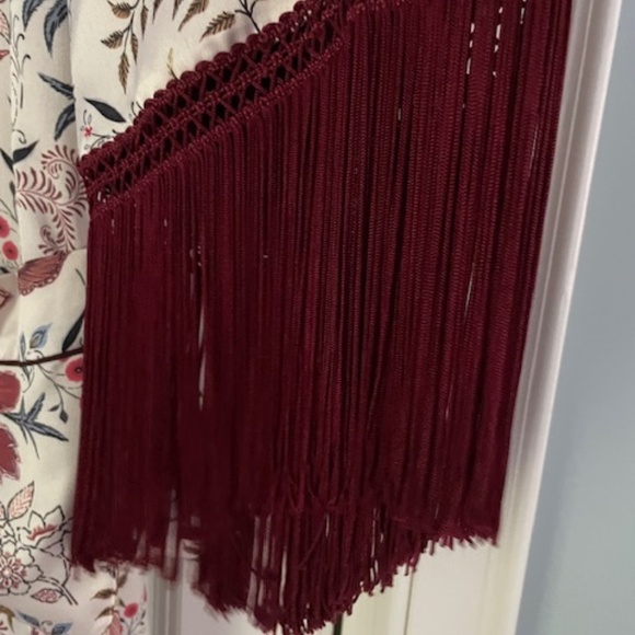Zara burgundy kimono with fringe- L-XL - Picture 7 of 9